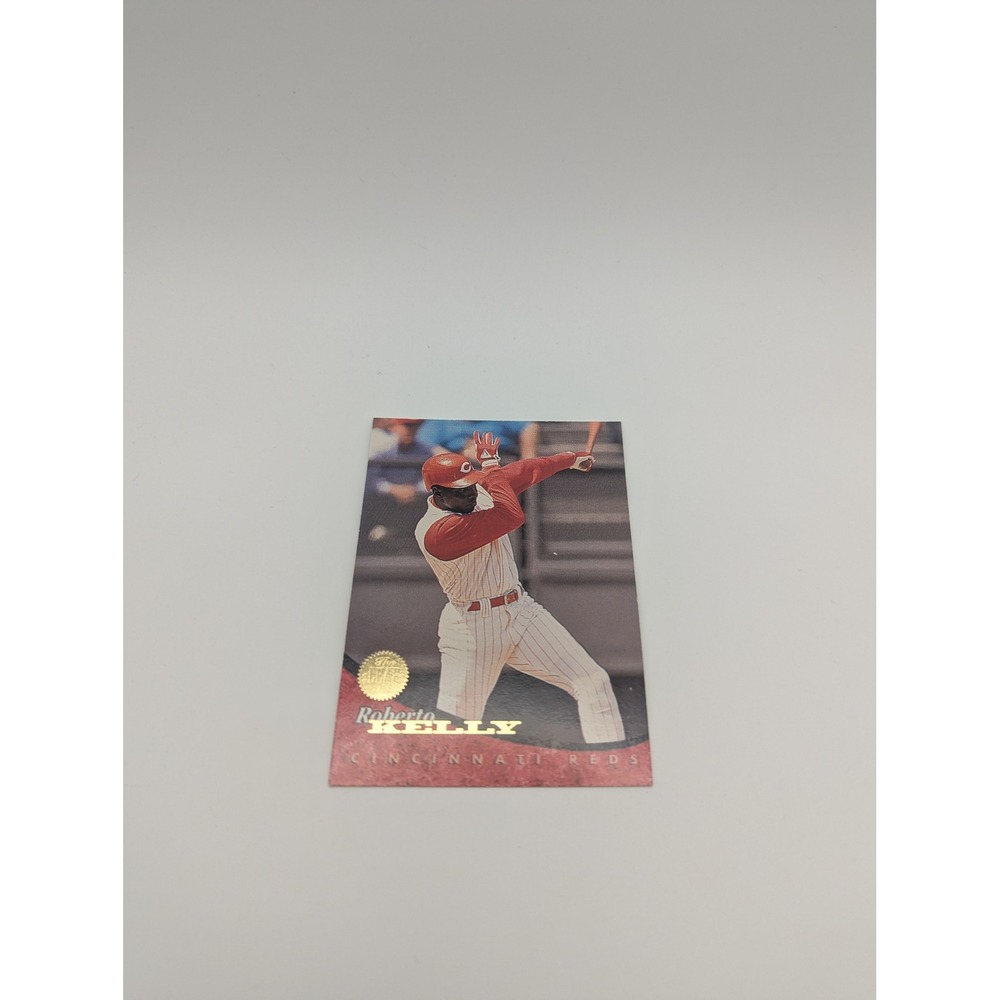 1994 Donruss- #49 Roberto Kelly Cincinnati Reds center field the leaf set card